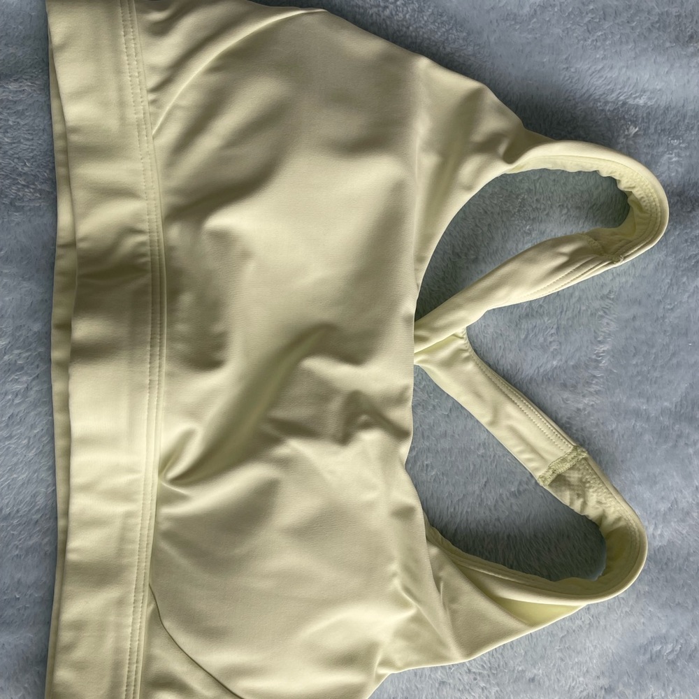 Athleta Ultimate sports bra